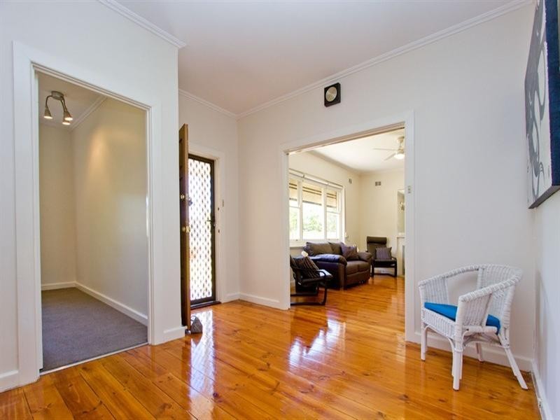 4 David Avenue, Glenelg North SA 5045