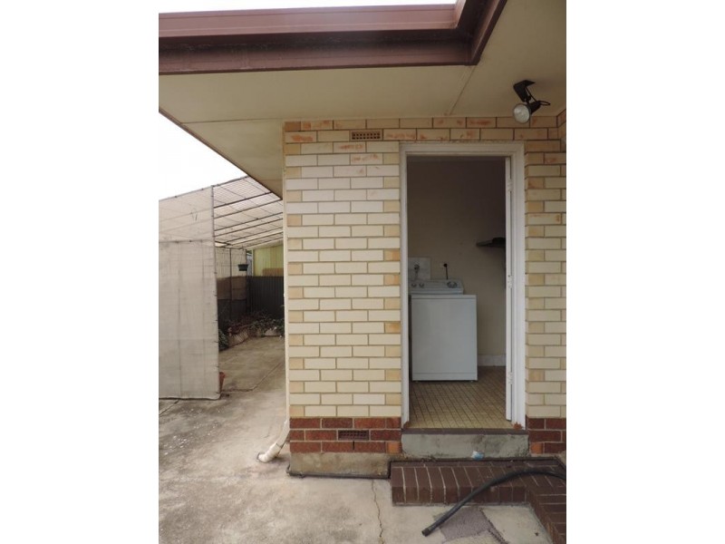 2/5 Livingstone Court, Findon SA 5023