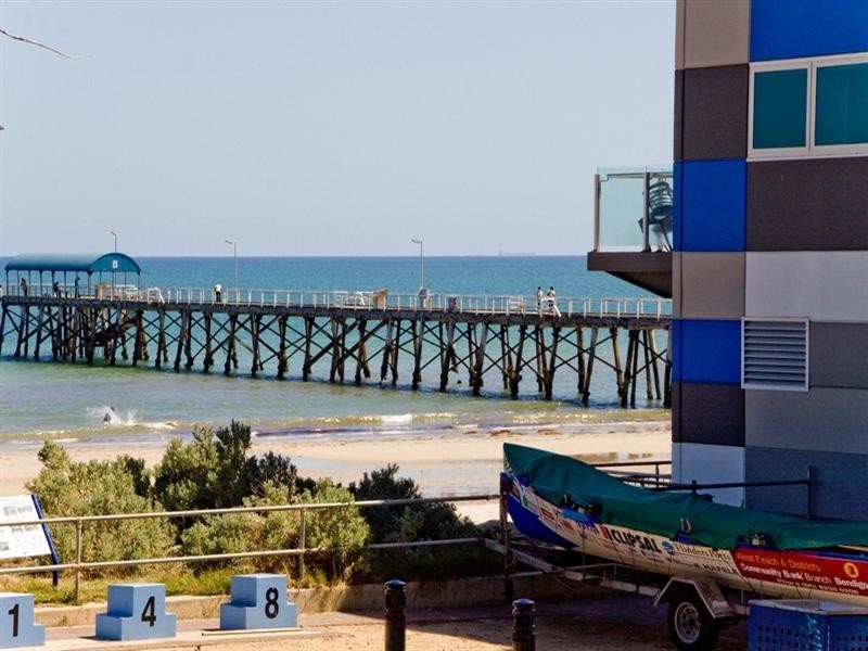 8/241 Esplanade, Henley Beach SA 5022