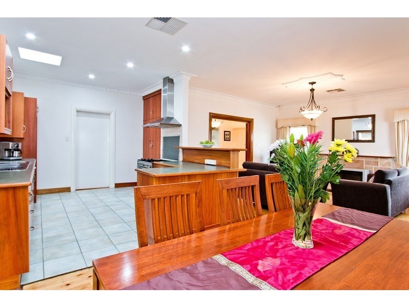 30 Fortisgreen Avenue, Pennington SA 5013