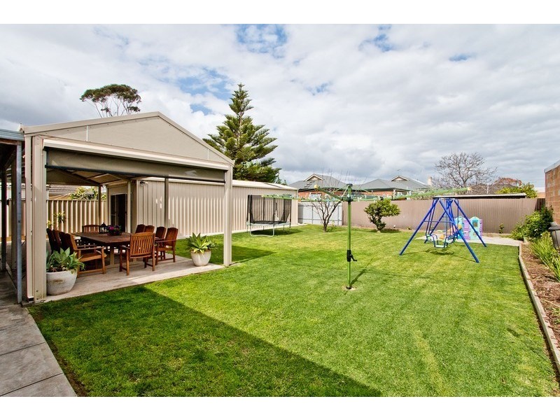 30 Fortisgreen Avenue, Pennington SA 5013