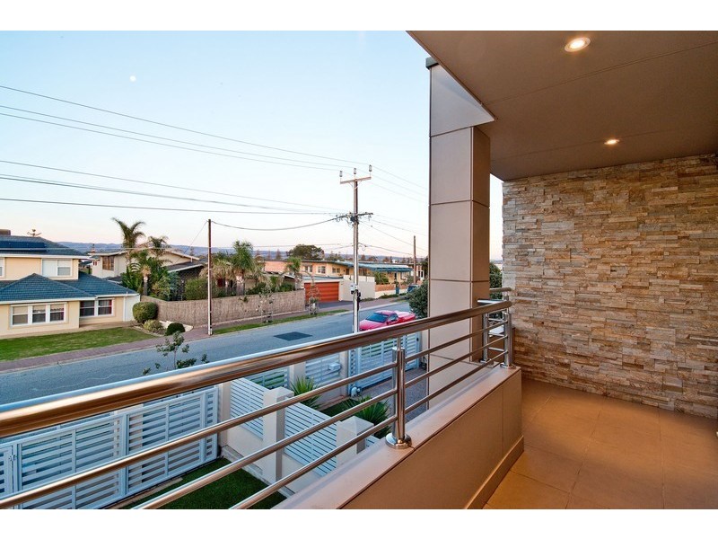 11A Richardson Avenue, Glenelg North SA 5045