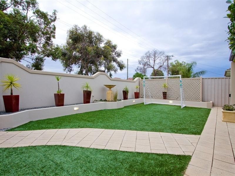 18 Colin Street, Findon SA 5023