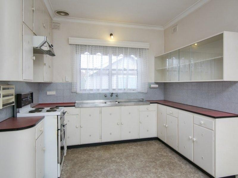 36 Hammond Road, Findon SA 5023