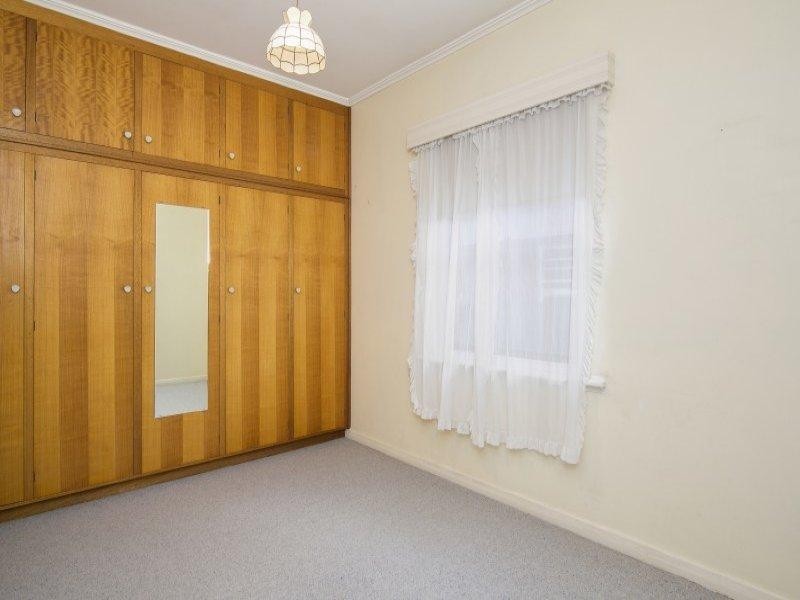 36 Hammond Road, Findon SA 5023