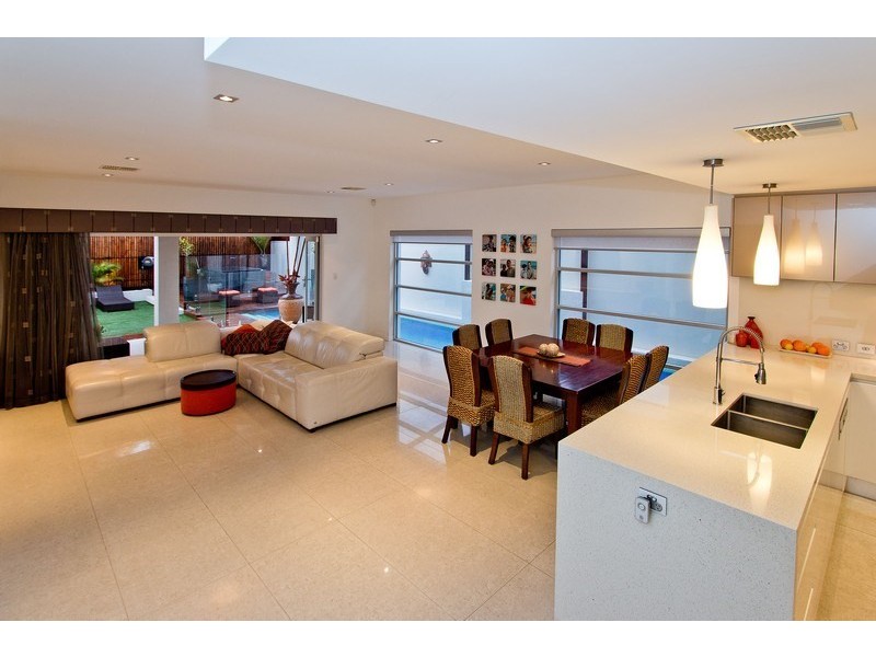 18A Cottesloe Street, West Beach SA 5024