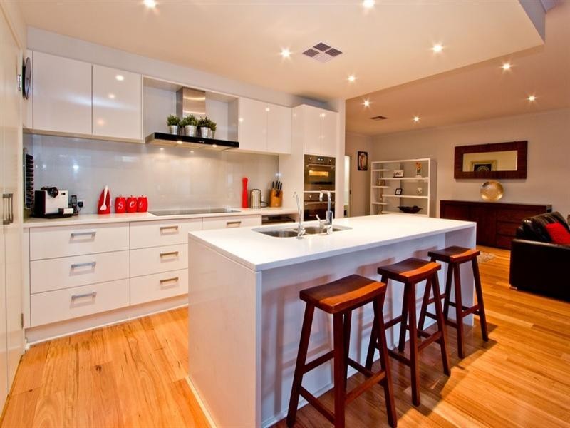 9A Rothesay Avenue, Glenelg North SA 5045