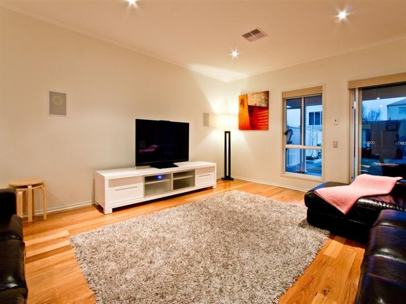 9A Rothesay Avenue, Glenelg North SA 5045