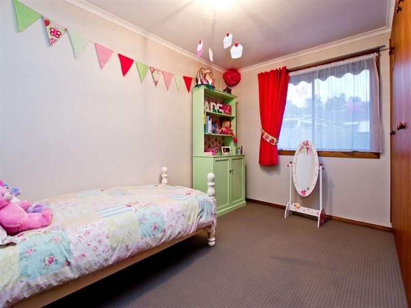 11 Bahamas Grove, West Lakes SA 5021