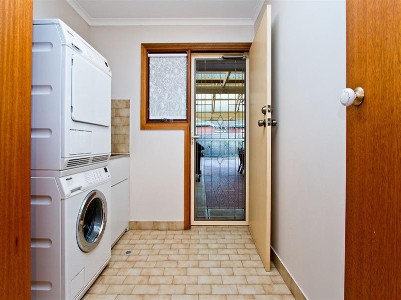 11 Bahamas Grove, West Lakes SA 5021