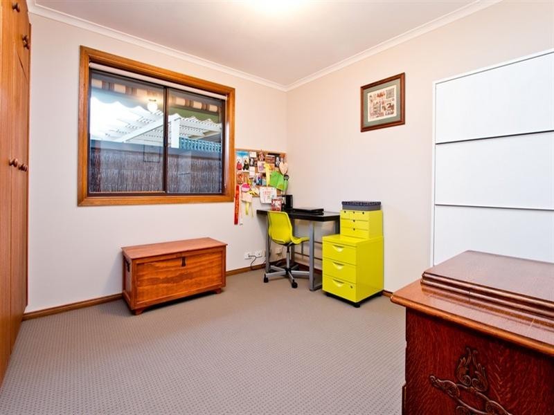 11 Bahamas Grove, West Lakes SA 5021