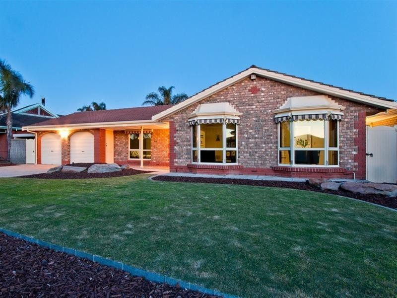 11 Bahamas Grove, West Lakes SA 5021