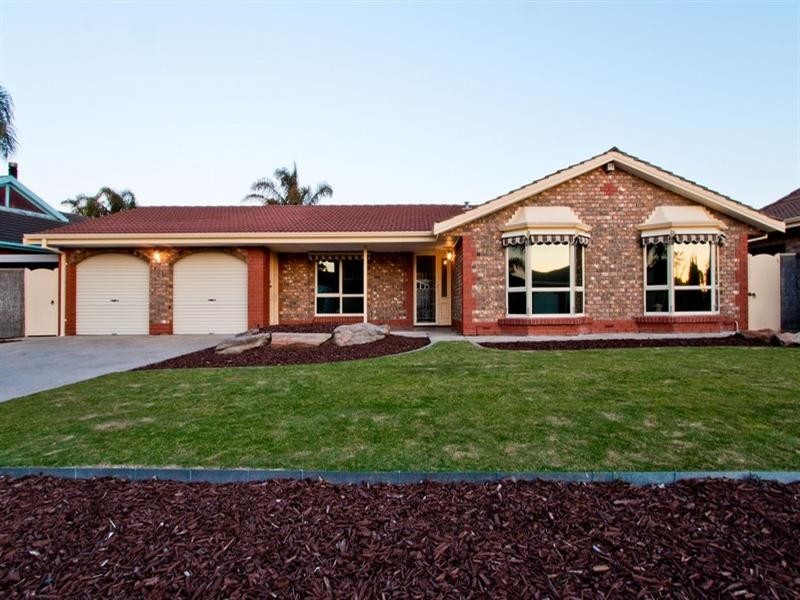 11 Bahamas Grove, West Lakes SA 5021