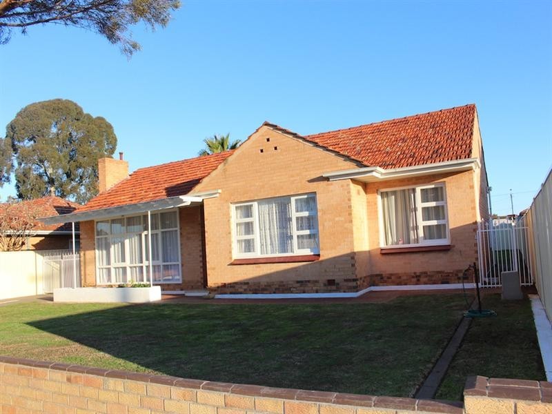 54 Goodall Crescent, Salisbury SA 5108