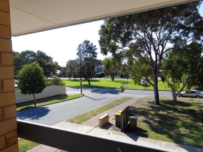 24/37 Wright Street, Henley Beach SA 5022