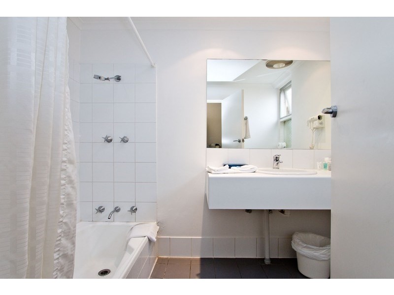 15/18 Moseley Street, Glenelg SA 5045