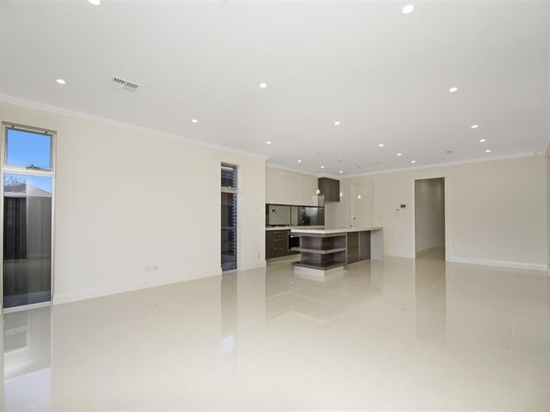 4 Porter Crescent, Fulham Gardens SA 5024