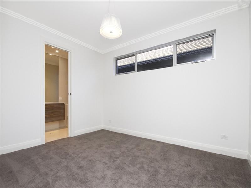 4 Porter Crescent, Fulham Gardens SA 5024