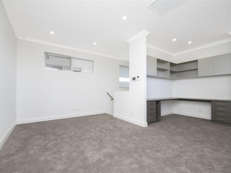 4 Porter Crescent, Fulham Gardens SA 5024