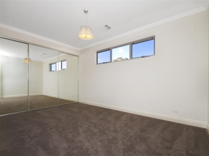 4 Porter Crescent, Fulham Gardens SA 5024