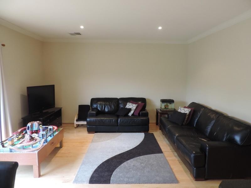 18A Farncomb, Fulham SA 5024