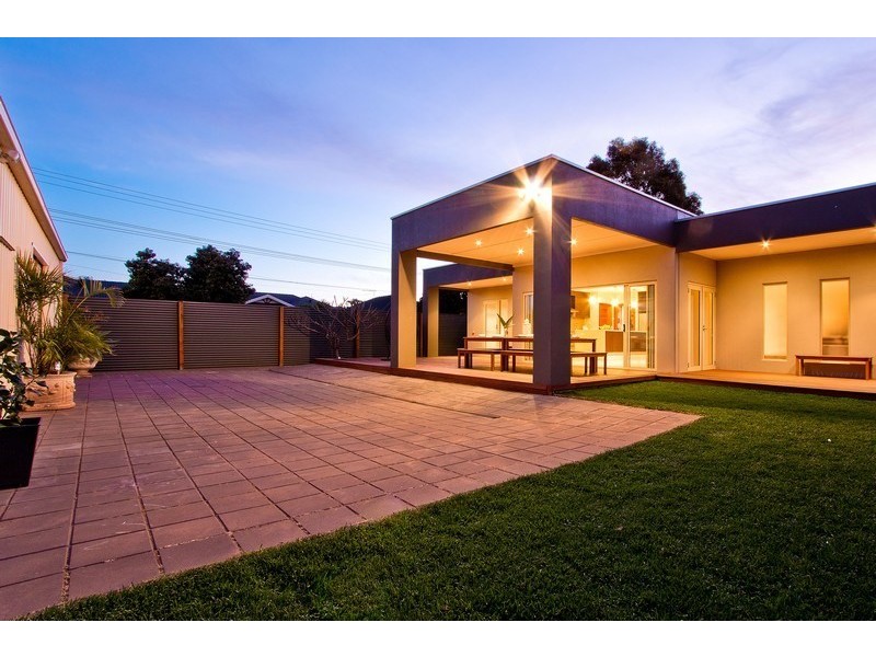 25 White Avenue, Lockleys SA 5032