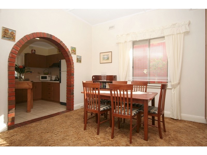 8 Lysle Street, Brooklyn Park SA 5032