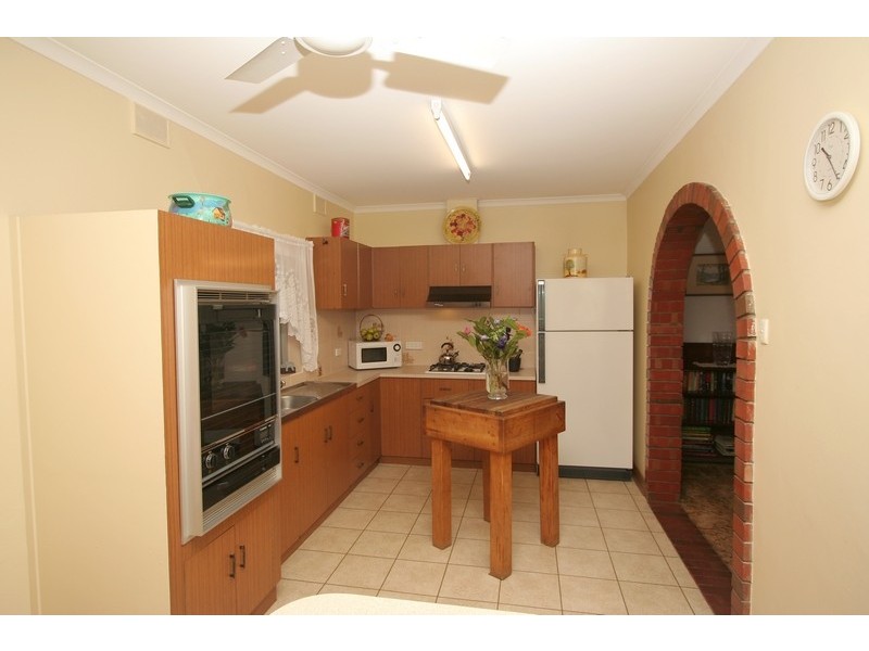 8 Lysle Street, Brooklyn Park SA 5032