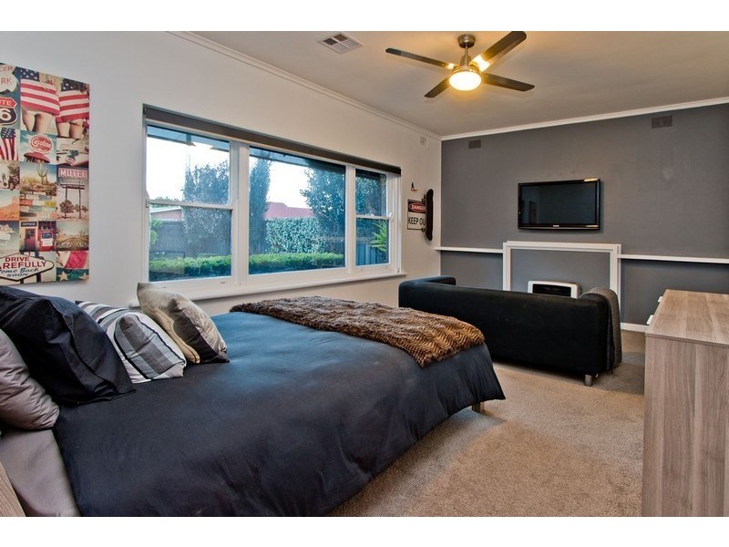 25 Kanbara Street, Flinders Park SA 5025