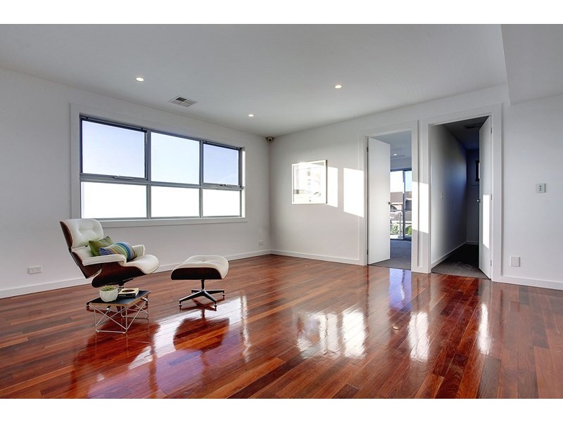 61 Martin Court, West Lakes SA 5021