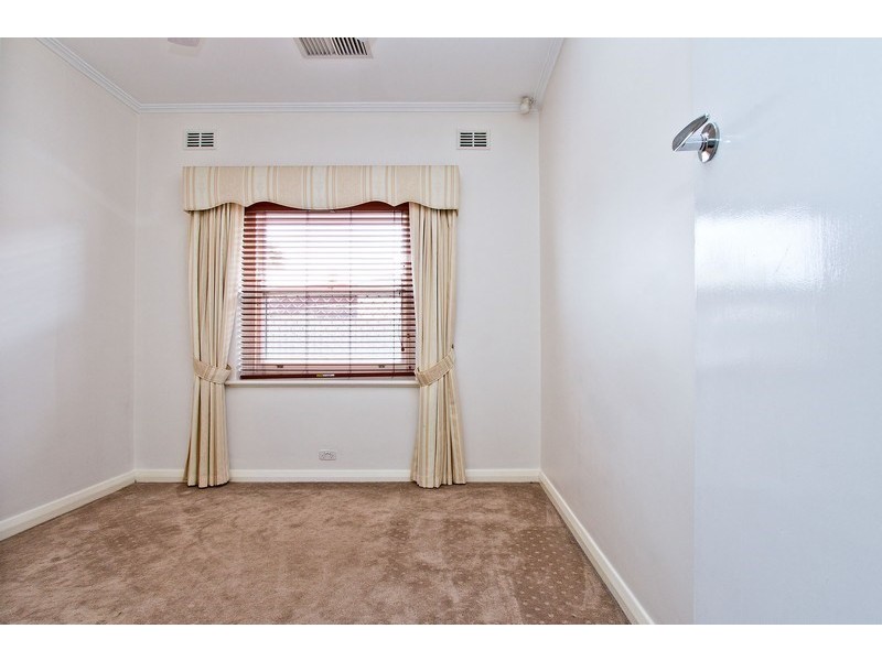 30 Fortisgreen Avenue, Pennington SA 5013