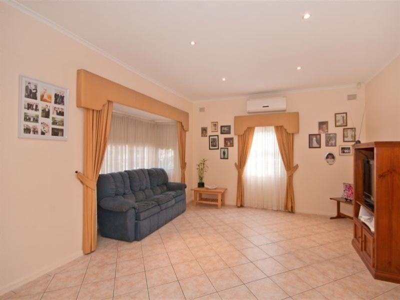 20 Laidlaw Street, Henley Beach SA 5022