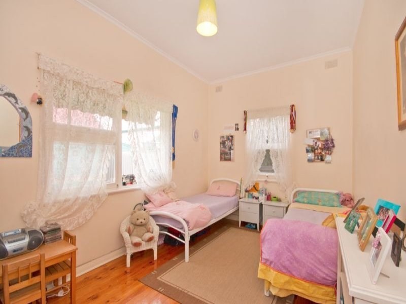 132 East Terrace, Henley Beach SA 5022