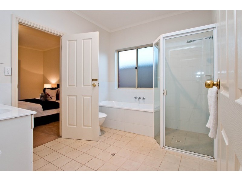 Res 2/38 Dampier Avenue, Flinders Park SA 5025