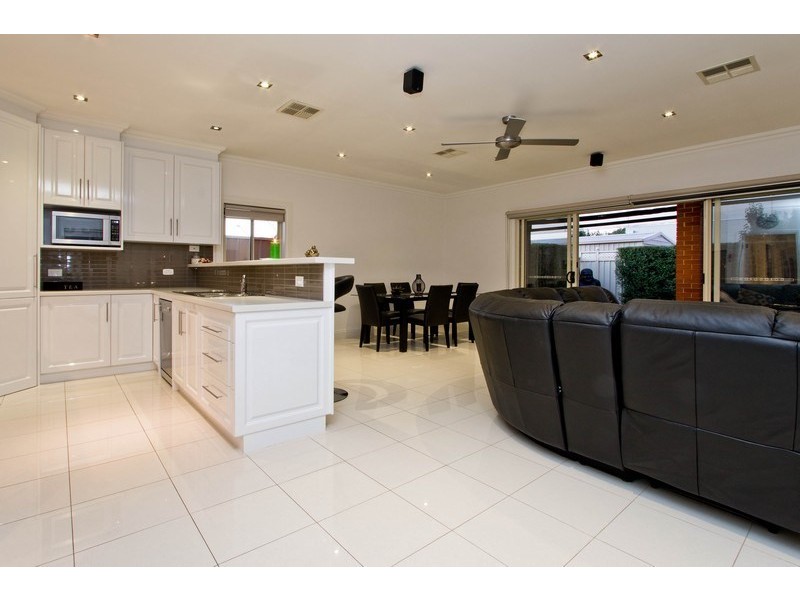 12 Lawrie Street, Henley Beach SA 5022