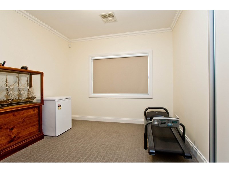 12 Lawrie Street, Henley Beach SA 5022