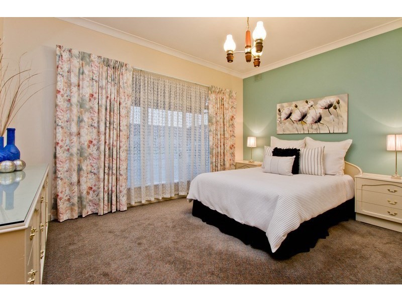 2 Artarki Avenue, Kidman Park SA 5025