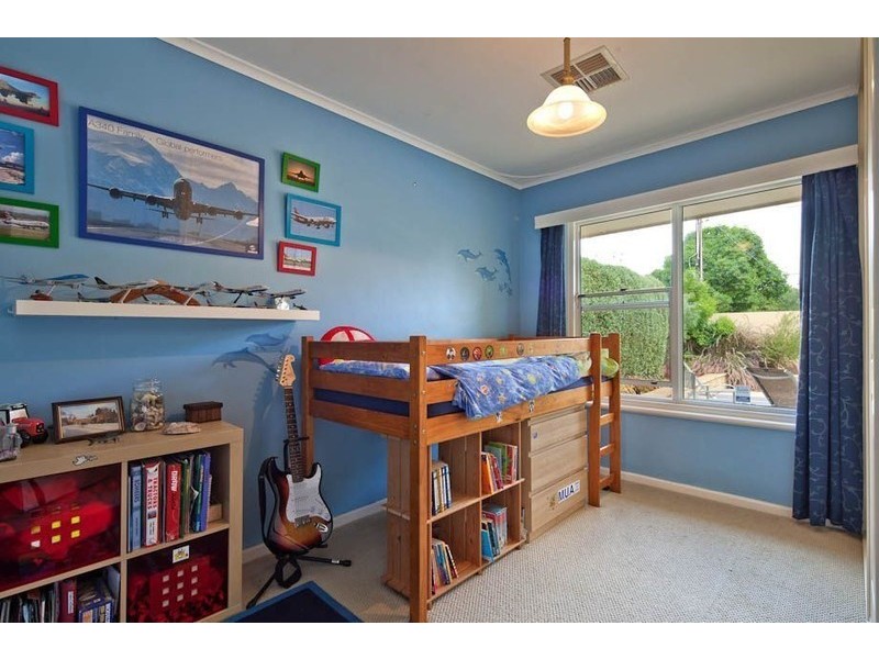 18 Pacific Parade, West Beach SA 5024