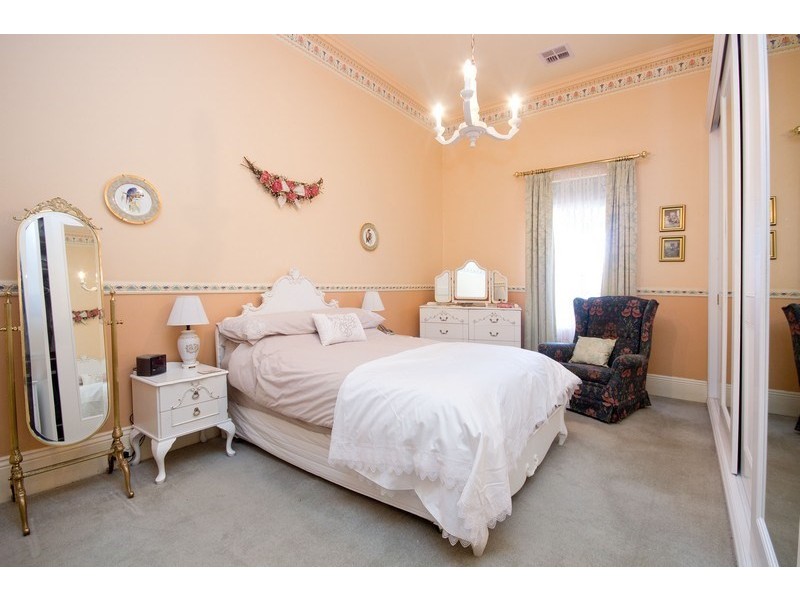 560 Seaview Road, Grange SA 5022