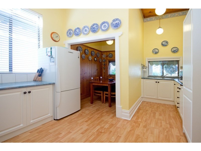 560 Seaview Road, Grange SA 5022