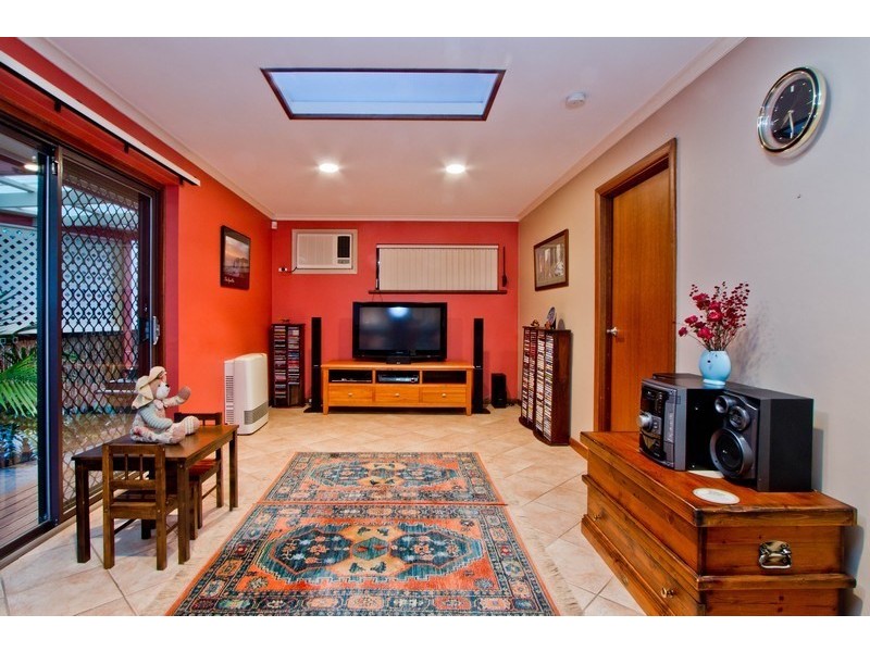 25 Glenwood Crescent, Kidman Park SA 5025