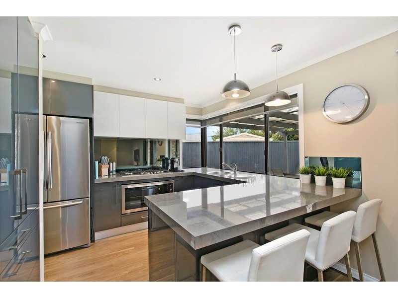 45 Neeangarra Crescent, Hallett Cove SA 5158