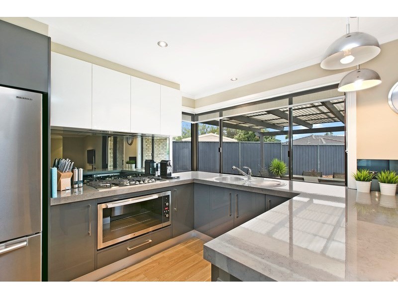 45 Neeangarra Crescent, Hallett Cove SA 5158