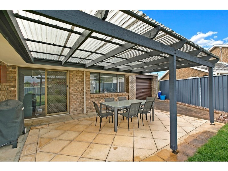 45 Neeangarra Crescent, Hallett Cove SA 5158
