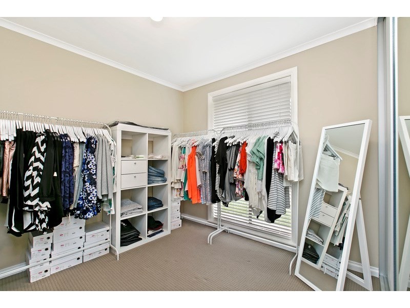 45 Neeangarra Crescent, Hallett Cove SA 5158