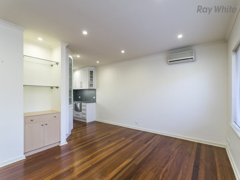 2/12 White Street, Henley Beach SA 5022