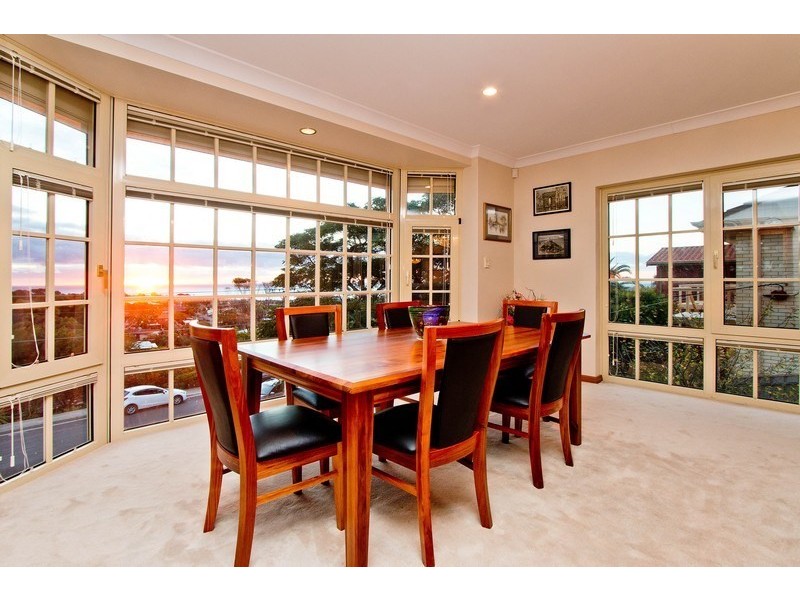 30 Davey Crescent, Seaview Downs SA 5049