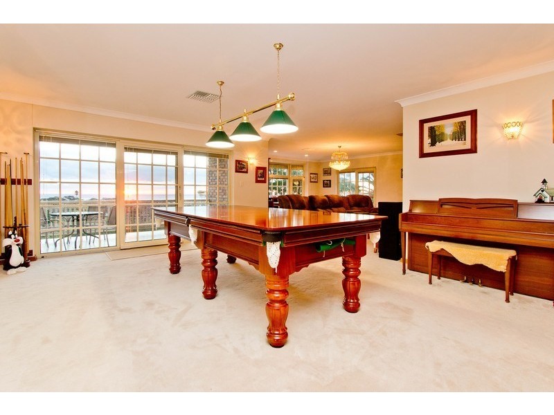 30 Davey Crescent, Seaview Downs SA 5049