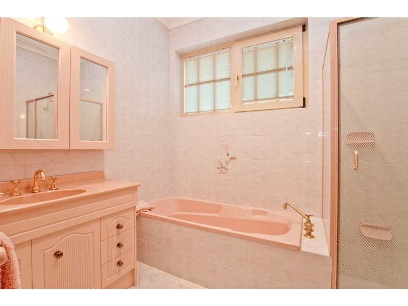 30 Davey Crescent, Seaview Downs SA 5049