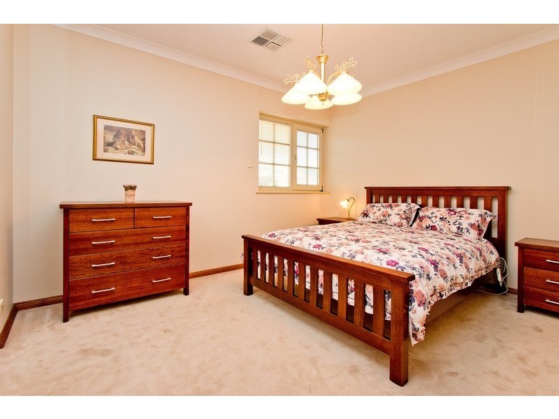 30 Davey Crescent, Seaview Downs SA 5049